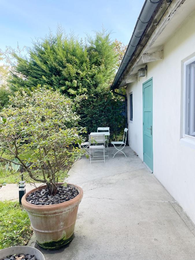 Maisonnette Dans Jardin Partage Bois-Colombes Esterno foto
