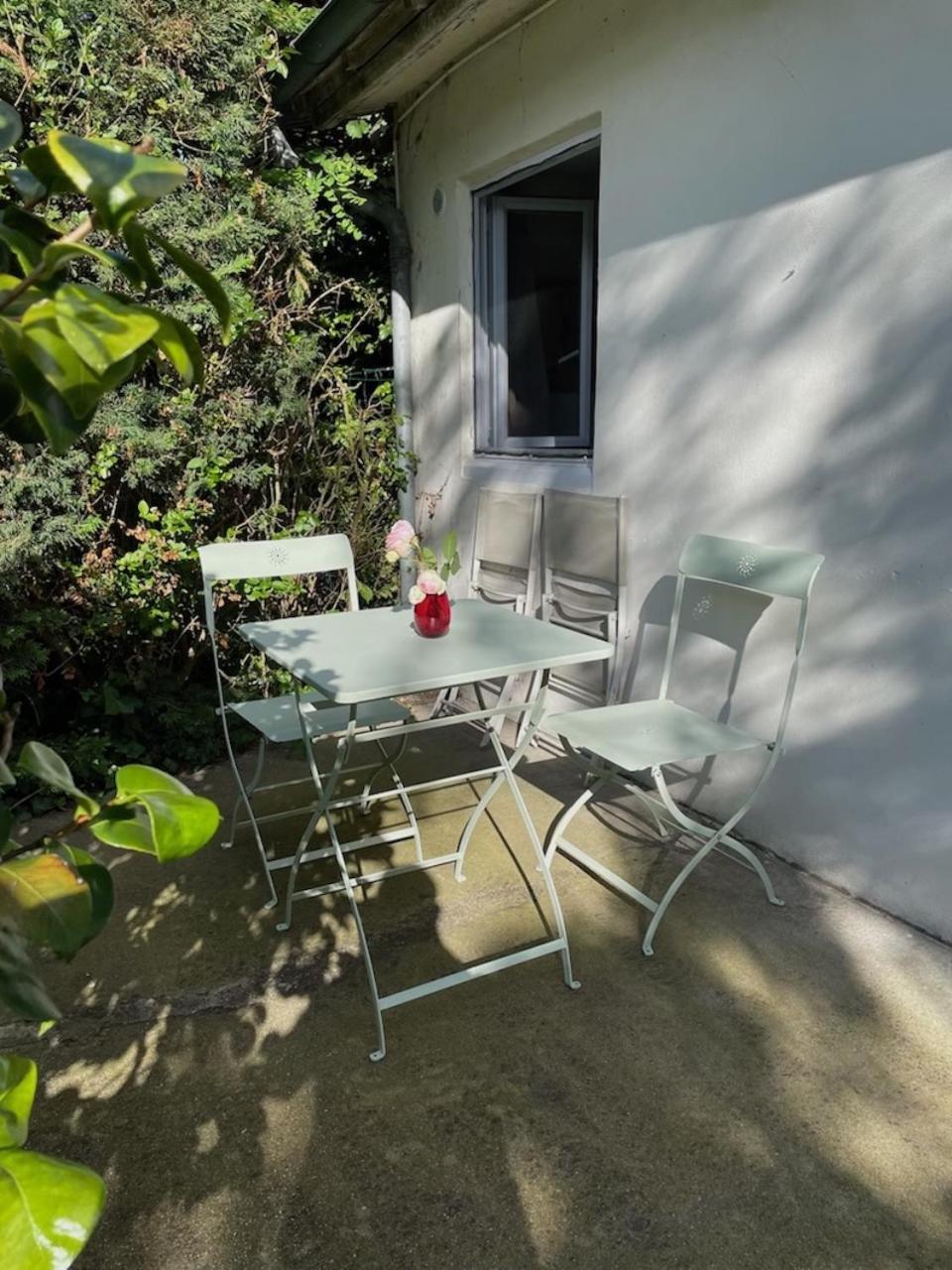 Maisonnette Dans Jardin Partage Bois-Colombes Esterno foto